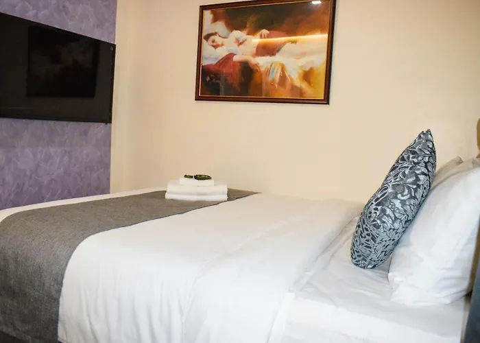 Cebu Dulcinea And Suites-mactan Airport Hotel 3*