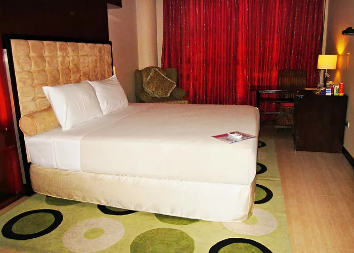 Cebu Dulcinea And Suites-mactan Airport Hotel 3*