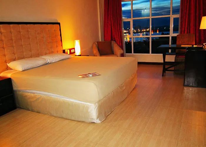 Hotel Cebu Dulcinea And Suites-mactan Airport 3*