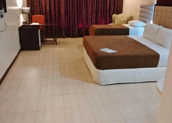 Hotel Cebu Dulcinea And Suites-mactan Airport 3*