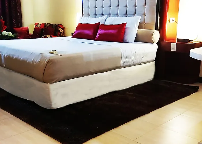 Cebu Dulcinea And Suites-mactan Airport 3*