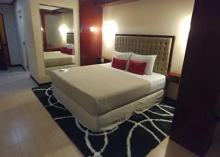 Cebu Dulcinea And Suites-mactan Airport 3*