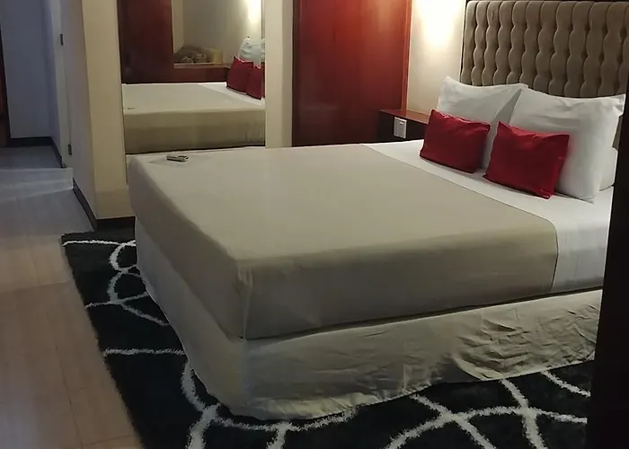 Hotel Cebu Dulcinea And Suites-mactan Airport 3*
